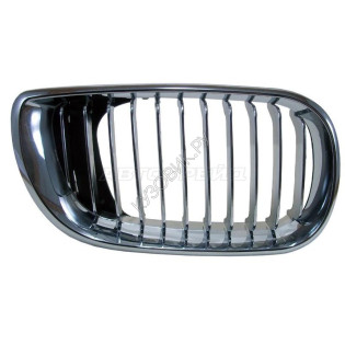 Решетка радиатора BMW E46 01-05 прав хром SAT