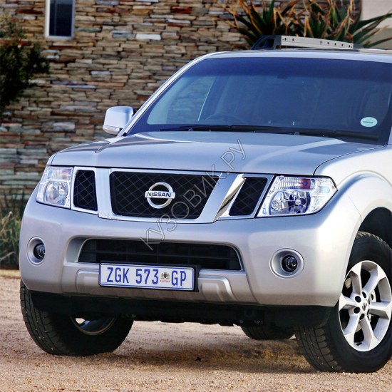 Передний бампер в цвет кузова Nissan Pathfinder R51 (2010-) рестайлинг