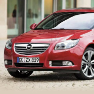 Передний бампер в цвет кузова Opel Insignia (2008-2013)